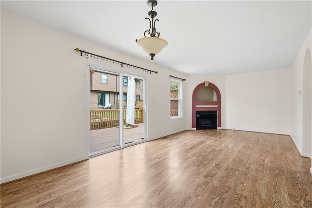 1406 Lexington Dr, Cecil, PA 15055