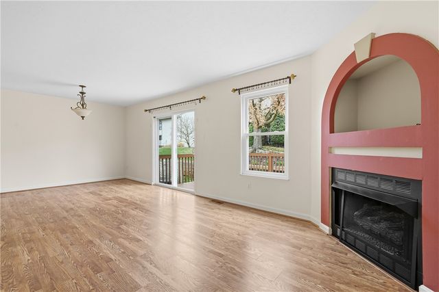 1406 Lexington Dr, Cecil, PA 15055