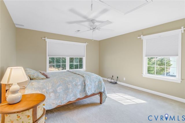 1159 Riverdale Rd, Warsaw, VA 22572