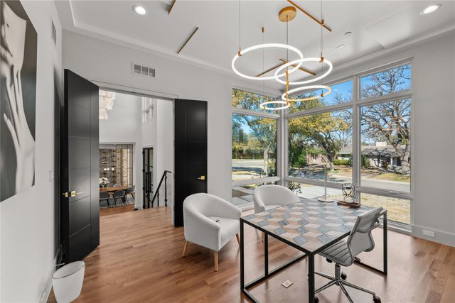 6006 Meadow Crest, Dallas, TX 75230