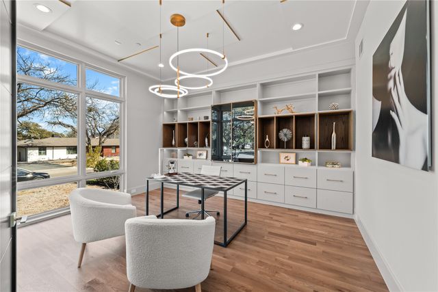 6006 Meadow Crest, Dallas, TX 75230