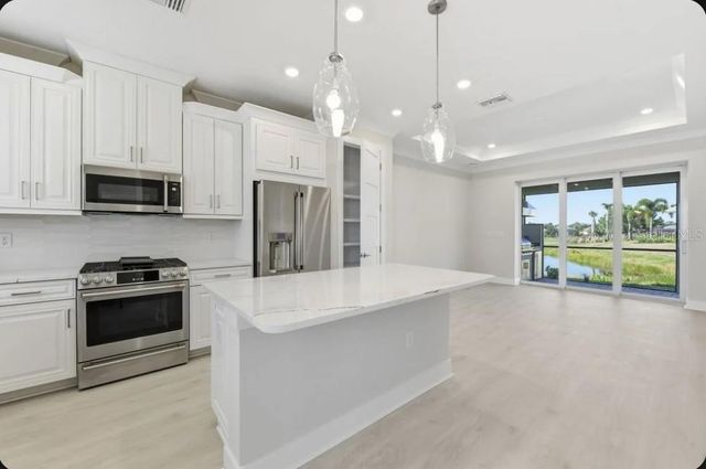 4052 SANTA CATERINA BOULEVARD 10102, Bradenton, FL 34211