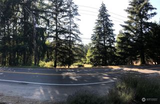 9009 Miller Road NE, Bainbridge Island, WA 98110