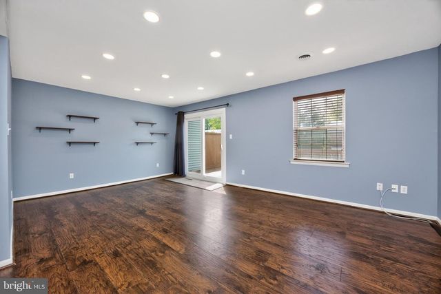 134 E GREEN VALLEY CIR, Newark, DE 19711