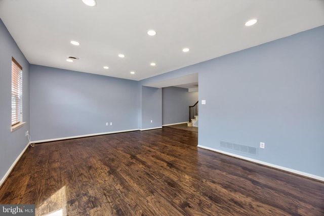 134 E GREEN VALLEY CIR, Newark, DE 19711