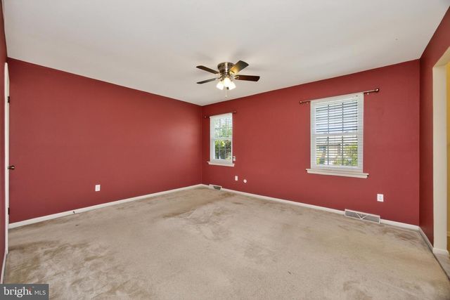 134 E GREEN VALLEY CIR, Newark, DE 19711