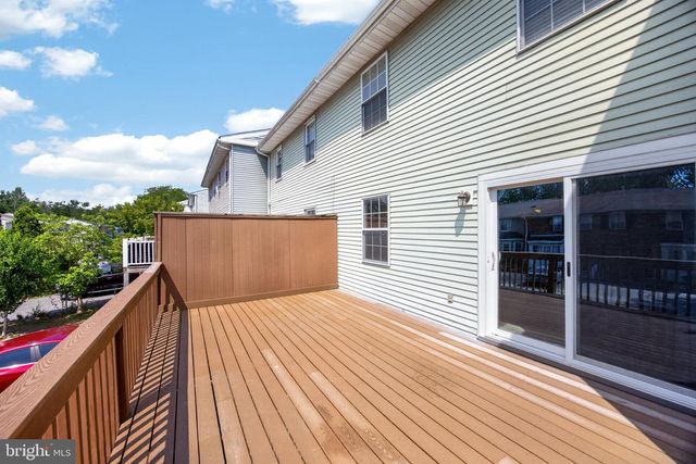 134 E GREEN VALLEY CIR, Newark, DE 19711