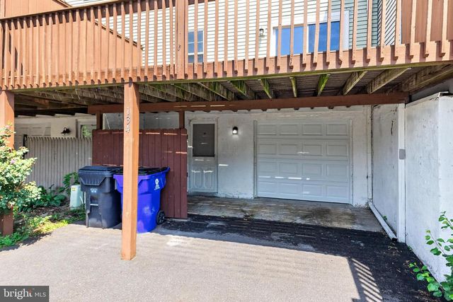 134 E GREEN VALLEY CIR, Newark, DE 19711
