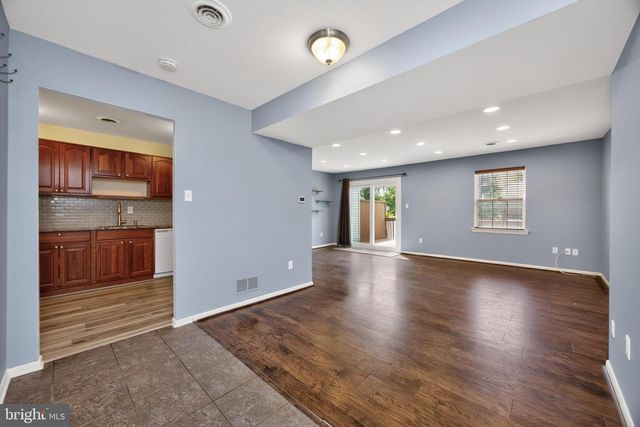 134 E GREEN VALLEY CIR, Newark, DE 19711