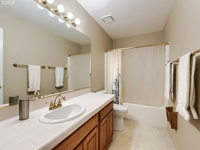 29536 Sw KINGS Ct, Wilsonville, OR 97070