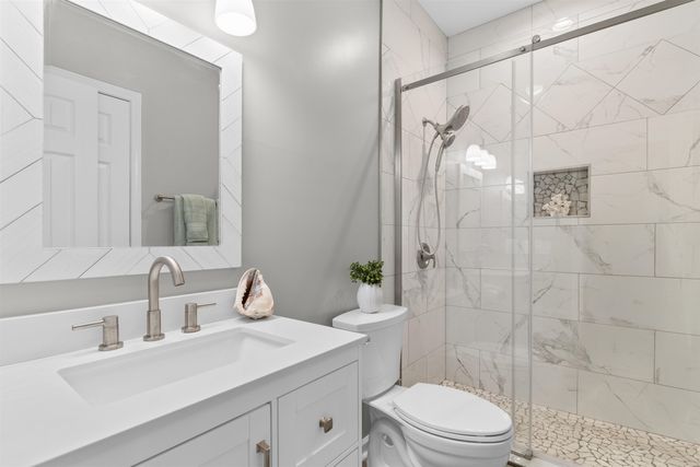 4246 River Gate Ln., Little River, SC 29566