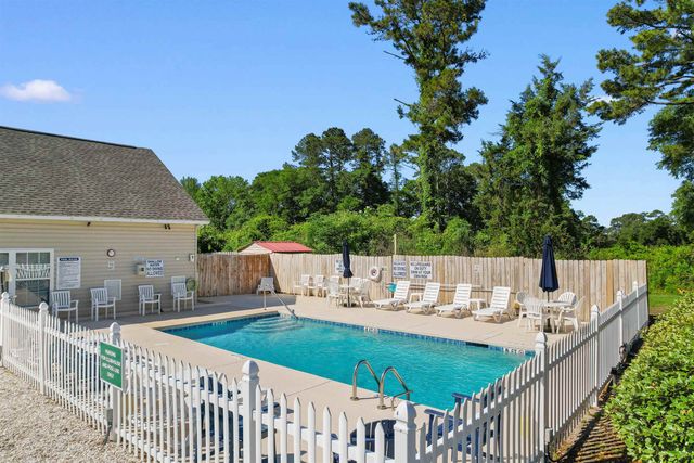 4246 River Gate Ln., Little River, SC 29566