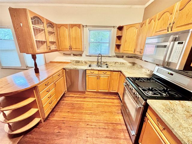 2614 Beauchamp Street, Houston, TX 77009