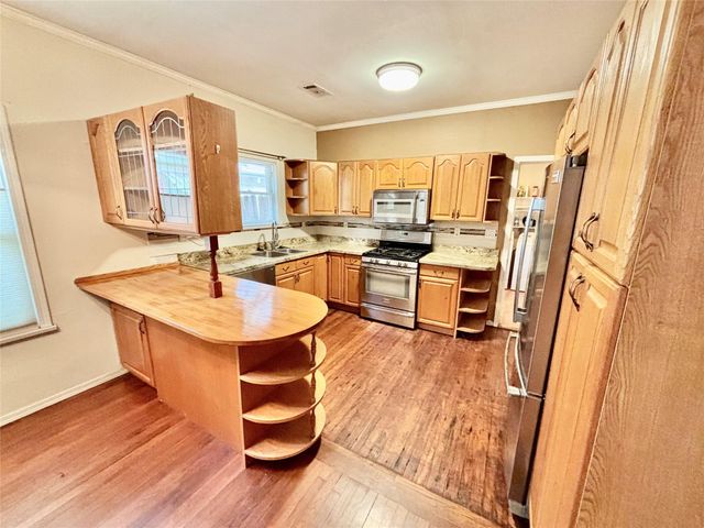 2614 Beauchamp Street, Houston, TX 77009