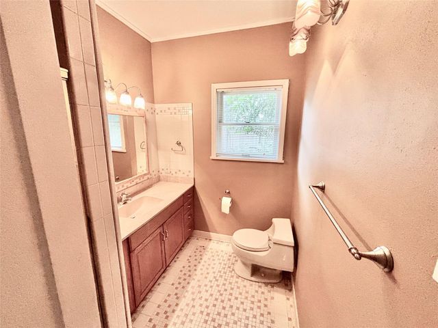 2614 Beauchamp Street, Houston, TX 77009