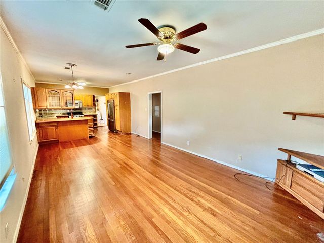 2614 Beauchamp Street, Houston, TX 77009