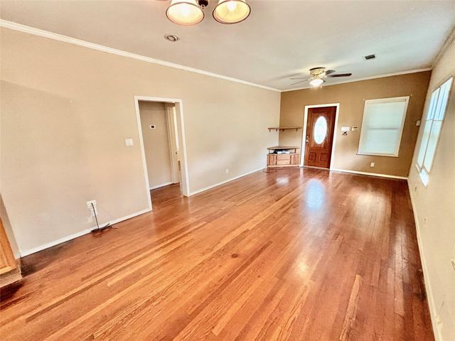 2614 Beauchamp Street, Houston, TX 77009
