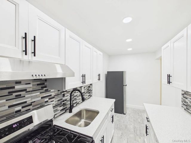 88-10 34 Avenue 3K, Jackson Heights, NY 11372