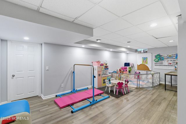 17 Nate Lane, Howell, NJ 07731