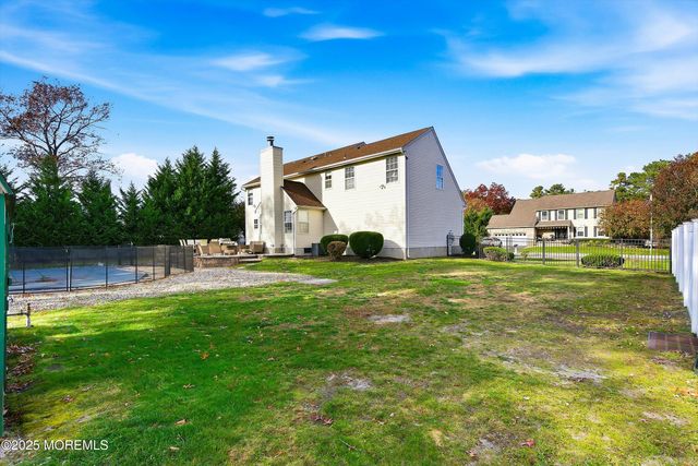 17 Nate Lane, Howell, NJ 07731