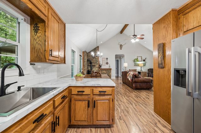 4574 Hampshire Pike, Hampshire, TN 38461