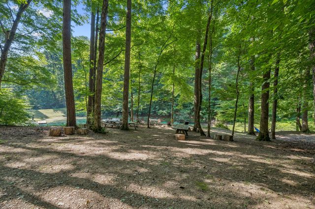 4574 Hampshire Pike, Hampshire, TN 38461