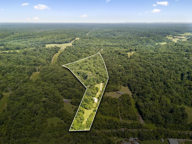 4574 Hampshire Pike, Hampshire, TN 38461