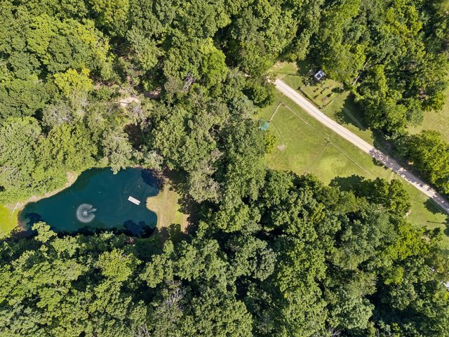 4574 Hampshire Pike, Hampshire, TN 38461
