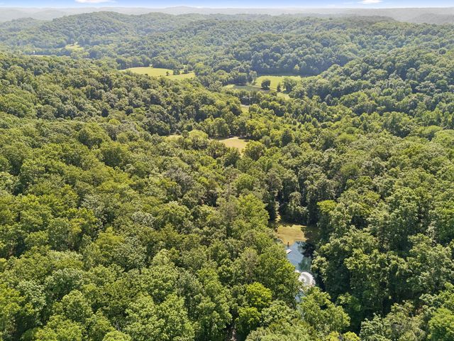 4574 Hampshire Pike, Hampshire, TN 38461