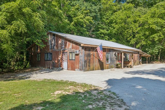 4574 Hampshire Pike, Hampshire, TN 38461