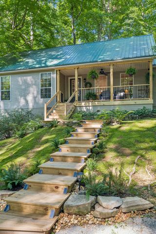 4574 Hampshire Pike, Hampshire, TN 38461