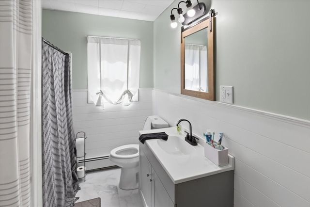 8 Deer St, Somerset, MA 02726