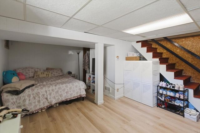 8 Deer St, Somerset, MA 02726