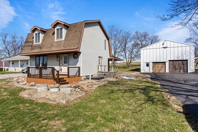 204 W Meade Street, White Heath, IL 61884