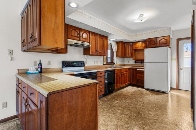 204 W Meade Street, White Heath, IL 61884