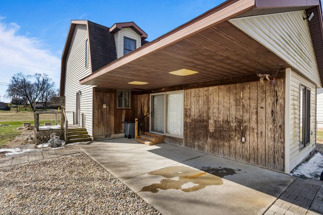 204 W Meade Street, White Heath, IL 61884