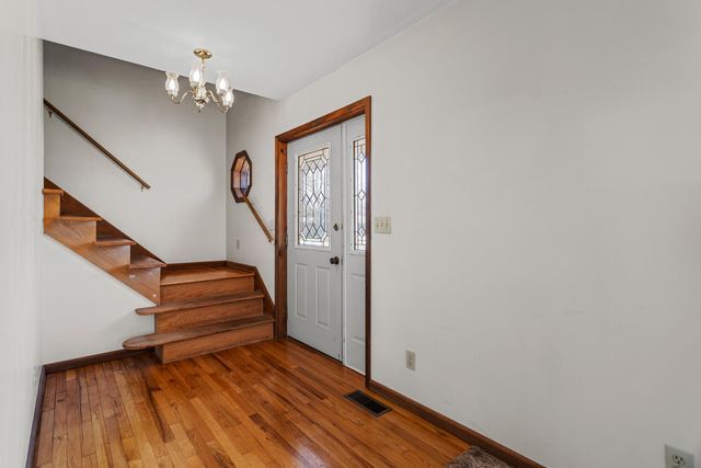 204 W Meade Street, White Heath, IL 61884