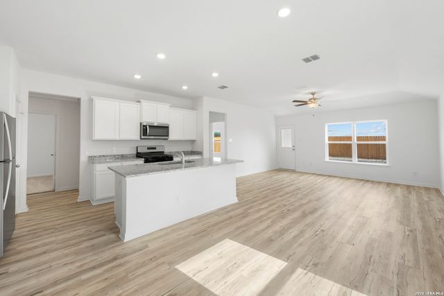 15310 Waterow View, Von Ormy, TX 78073