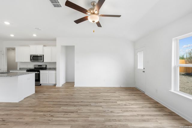 15310 Waterow View, Von Ormy, TX 78073
