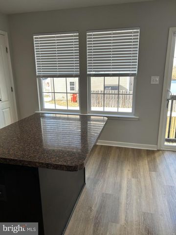 80 LIEUTENANT CT, Bunker Hill, WV 25413
