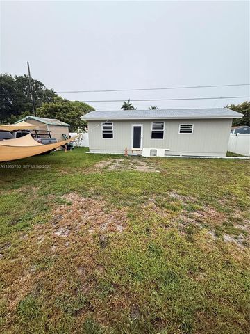 1031 NE 142nd Street, North Miami, FL 33161