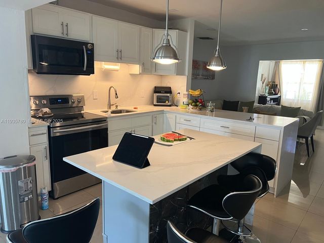 1031 NE 142nd Street, North Miami, FL 33161
