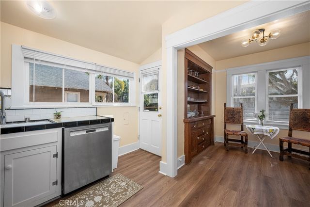 1005 Roswell, Long Beach, CA 90804