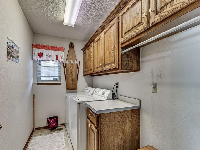 1213 SW 133rd Place, Oklahoma City, OK 73170