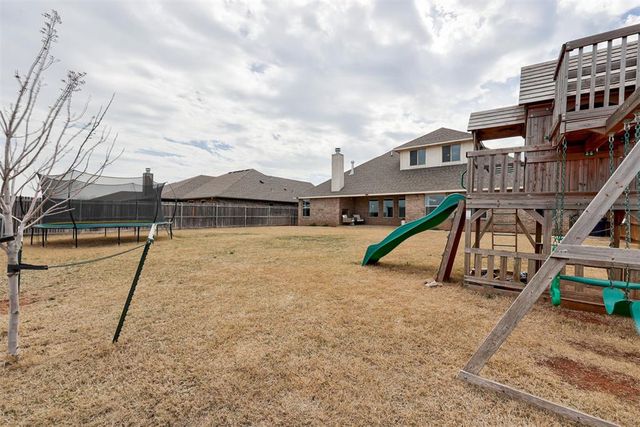 10109 NW 143rd Street, Yukon, OK 73099