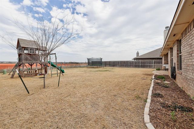 10109 NW 143rd Street, Yukon, OK 73099