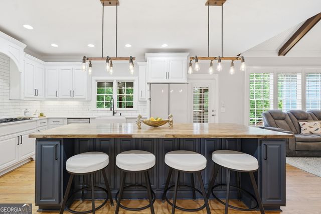 401 Maple Ridge Court, Cumming, GA 30028
