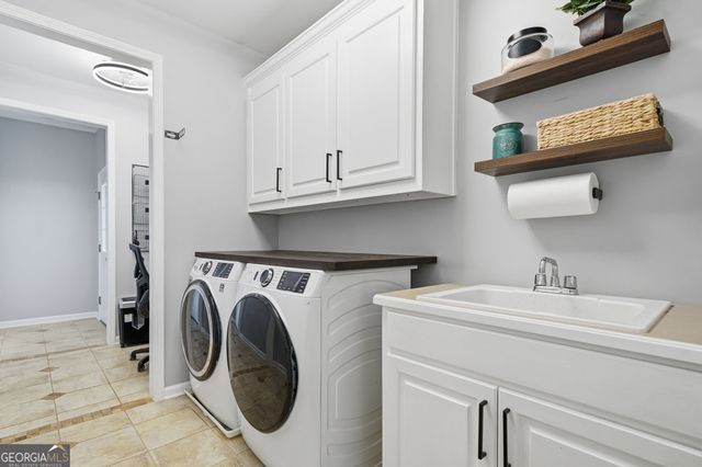 401 Maple Ridge Court, Cumming, GA 30028