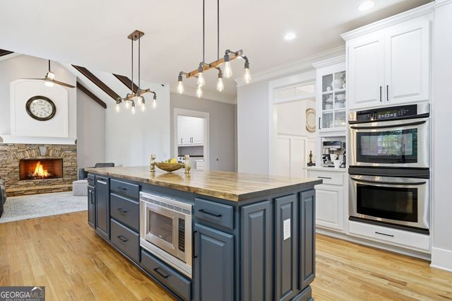 401 Maple Ridge Court, Cumming, GA 30028