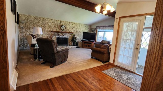 N399 Mount Hope Road, Brodhead, WI 53520